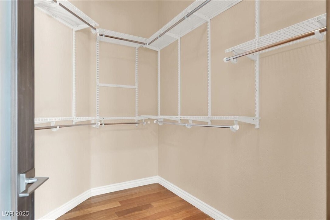Building Photo - 1330 Coulisse St