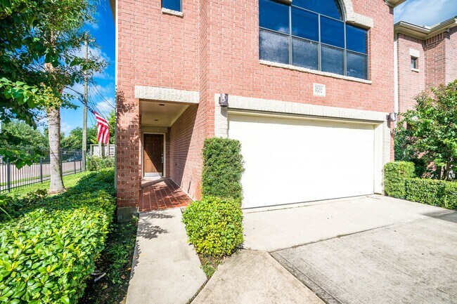 Foto del edificio - 3702 Omeara Dr