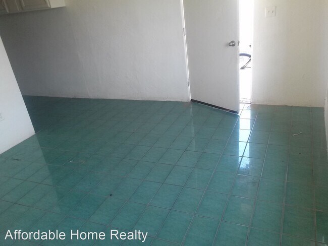 Building Photo - 1 br, 1 bath House - 205 W 44th St