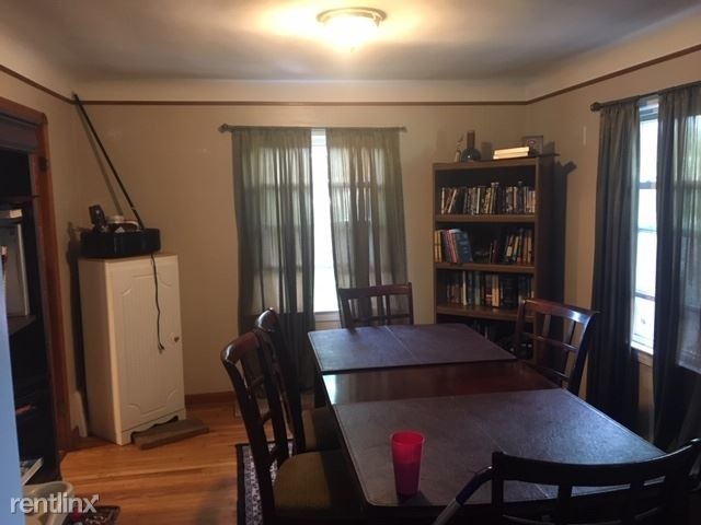 Building Photo - 3 br, 1 bath House - 1010 Brookview Blvd