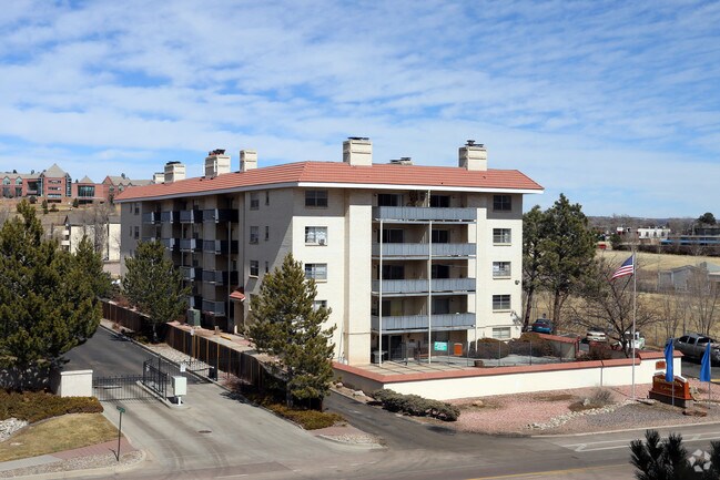 2 Bedroom Senior Apartments for Rent in Colorado Springs CO - 16