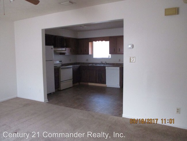 Foto del edificio - 3702 E 11th St