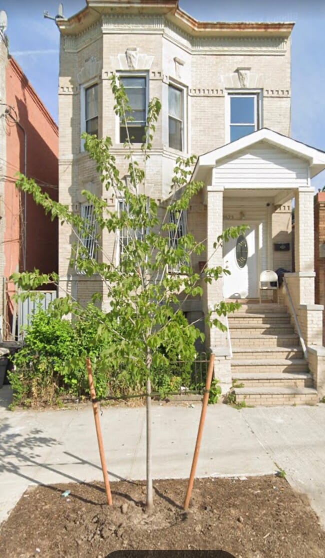 Building Photo - 2523 Maclay Ave
