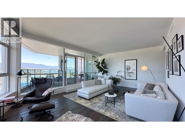Building Photo - 1777 Bayshore Dr.