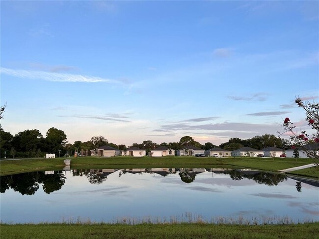 Foto del edificio - 851 Alminar Ave SE