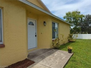 Building Photo - 1503 SW 48th Terrace