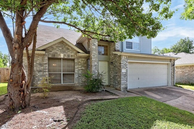 Building Photo - 17121 Valley Glen Rd