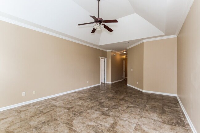 Foto del edificio - 2122 Timberline Dr