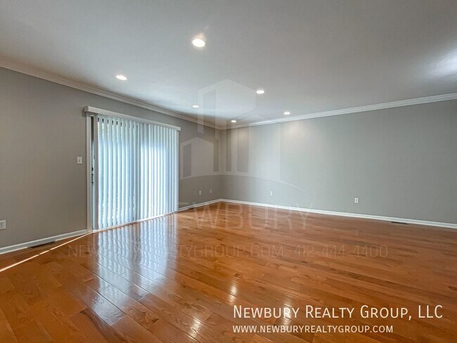 Foto del edificio - Banksville Place: Your Ideal Townhome