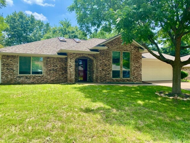 Foto del edificio - Lovely Home in Downtown Granbury