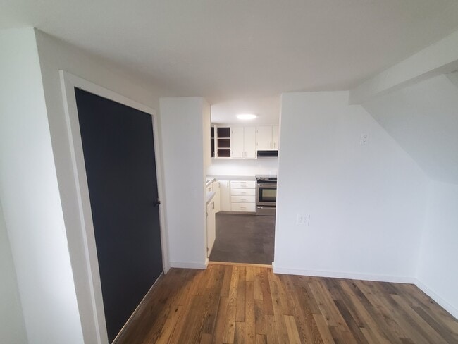 Building Photo - 593 Rivington St