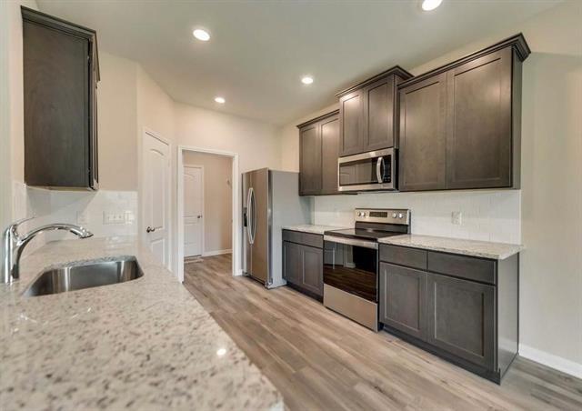 Building Photo - 312 Golden Sands Ln