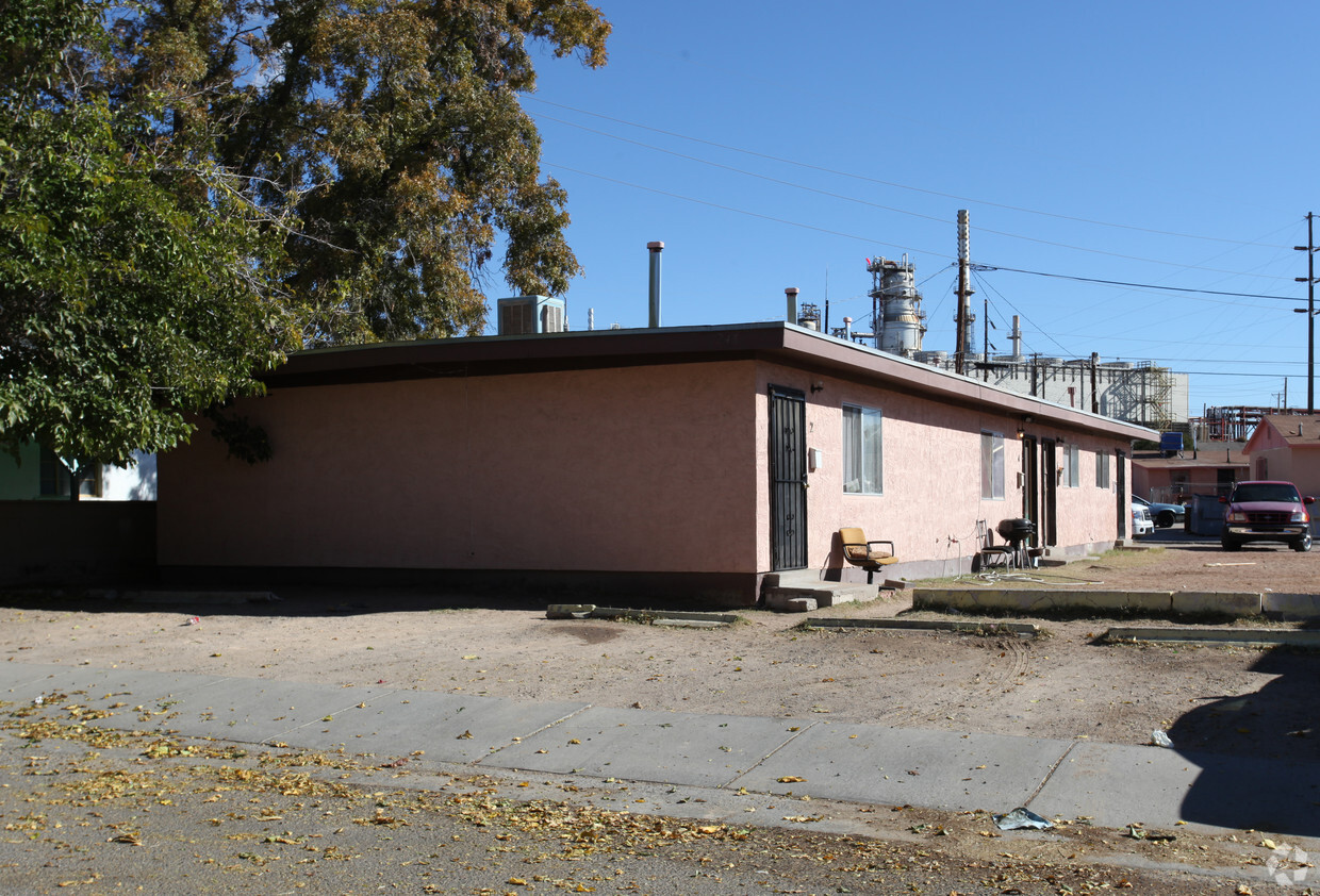 Primary Photo - 248 N Seville Dr