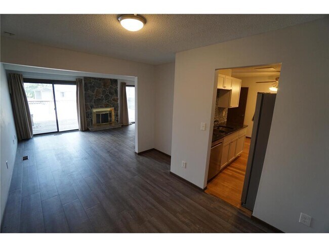Foto del edificio - 1240 Wagon Wheel Rd