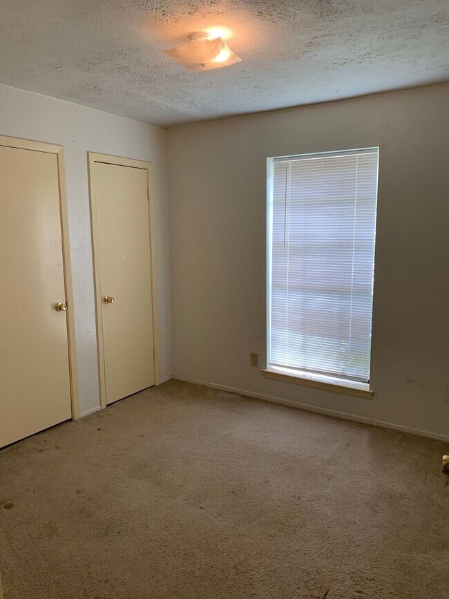 Foto del edificio - Coming Soon ! Nice 4 Bed Room Home in North Houston Area