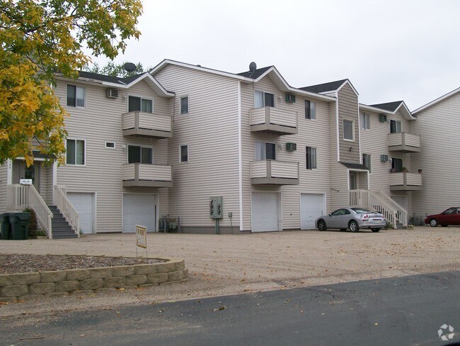 Building Photo - 934 Wescott Trl