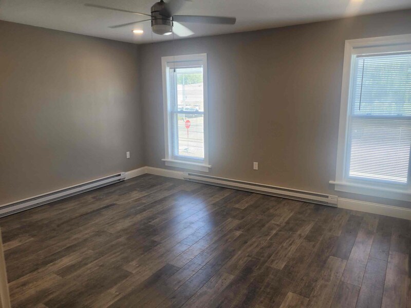 105 E South St Unit Apt D, Carey, OH 43316 Room for Rent in Carey, OH