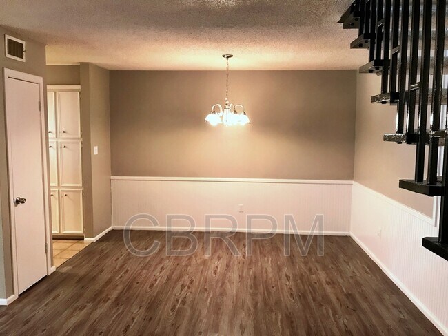 Foto del edificio - 5308 Kenosha Ave
