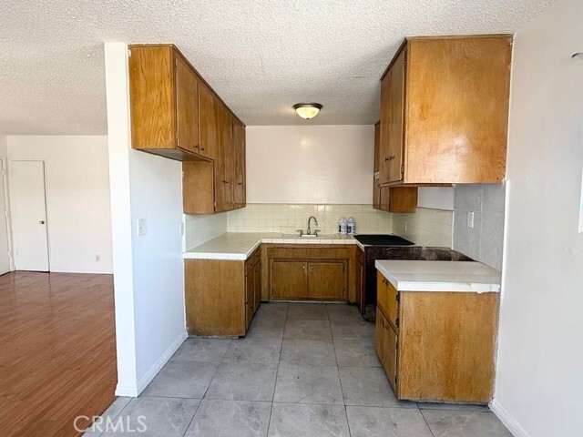Building Photo - 444 N Garfield Ave