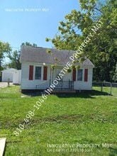 Building Photo - 1133 W Buder Ave