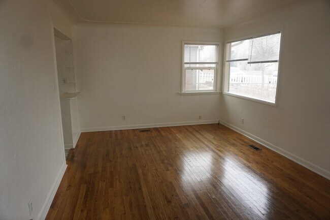 Building Photo - 1280 Macon St