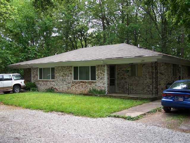 Dúplex de 3 - 1258-1270 N Ridgeview