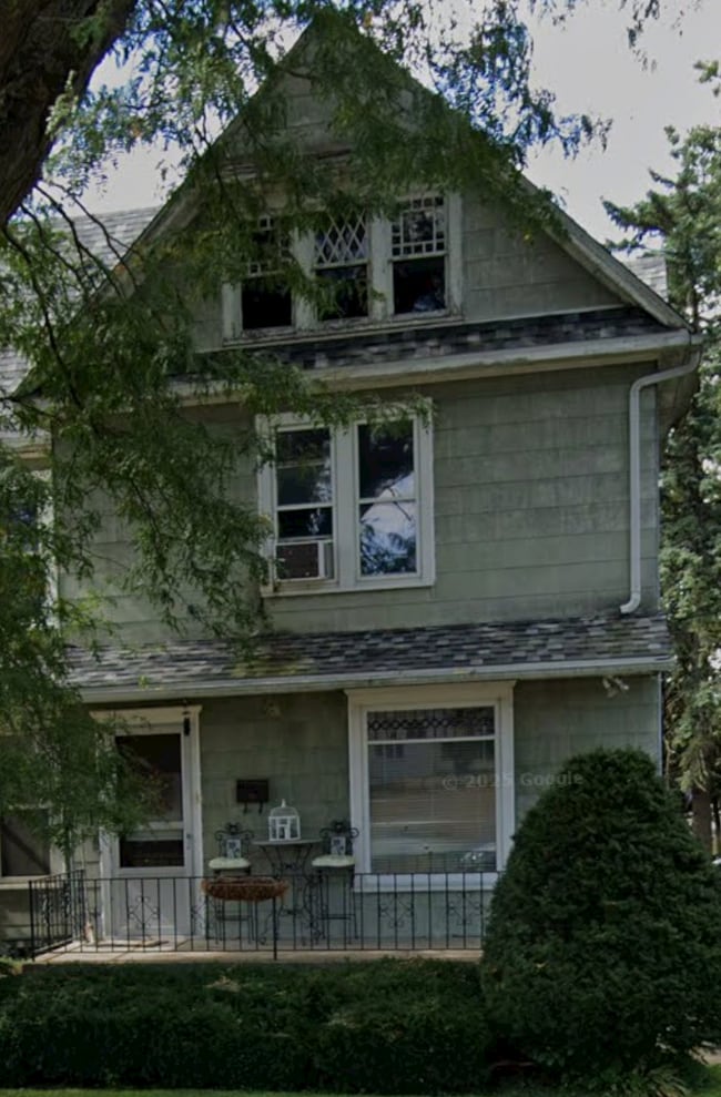 Building Photo - 512 1/2 N Warren Ave