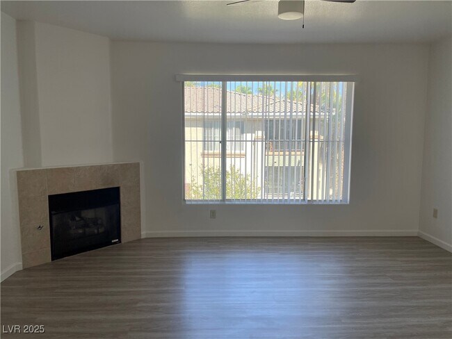 Foto del edificio - 7131 S Durango Dr