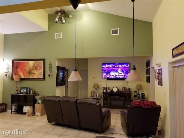 Foto del edificio - 3 br, 3 bath House - 9041 58th St N