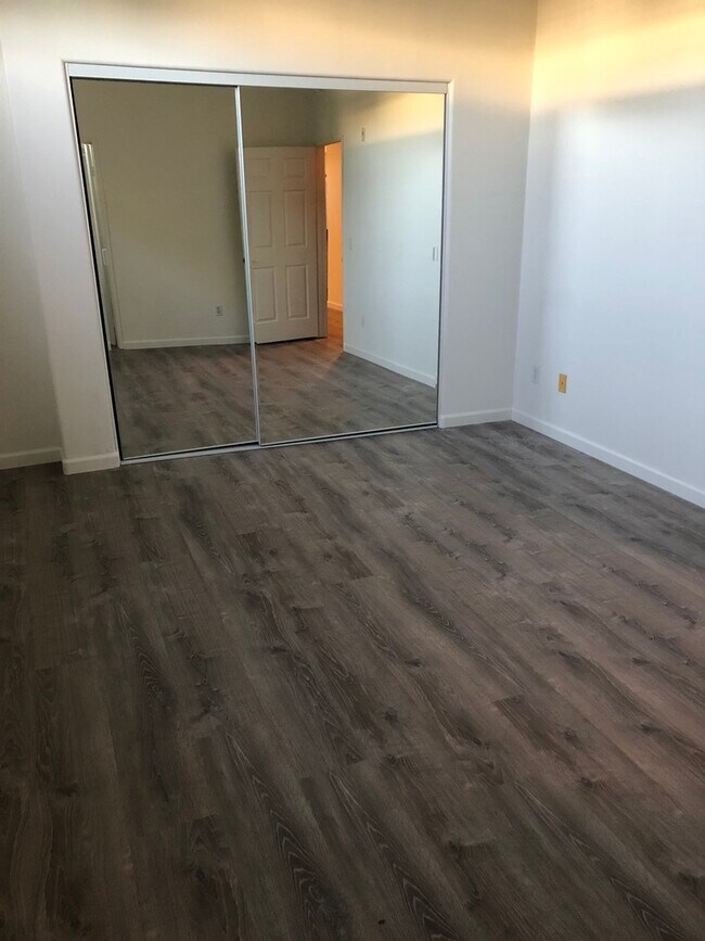 Master Bedroom - 126 S Catalina Ave