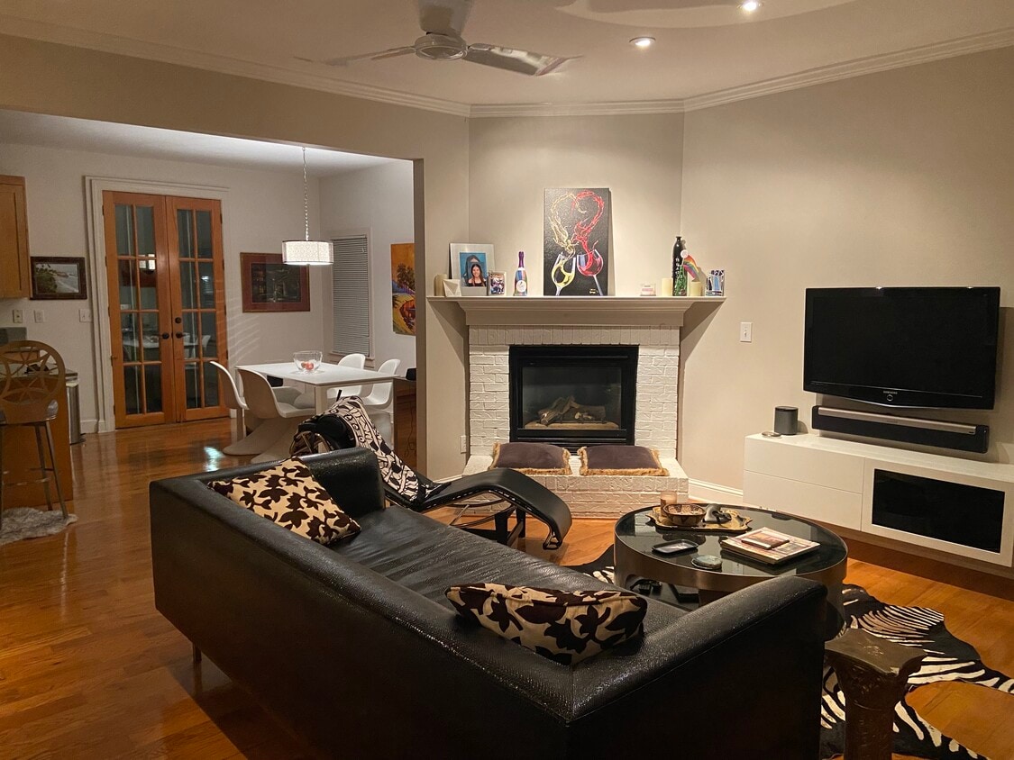 Foto principal - 104 Hillcrest Ave