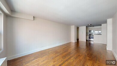 Building Photo - 220 E 63rd St