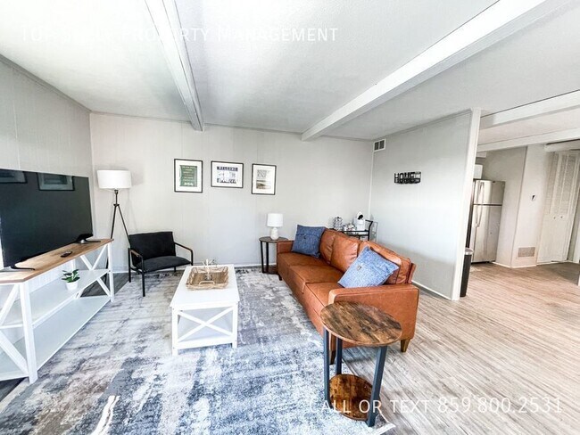 Building Photo - Fully Furnished One Bedroom In Idle Hour!