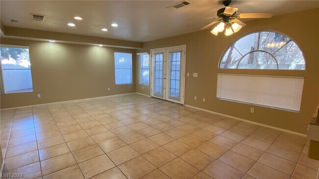 Building Photo - 8800 Sandringham Ave