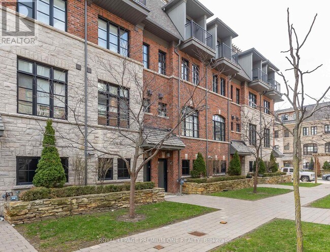 Building Photo - 2 Salvador Allende Ct