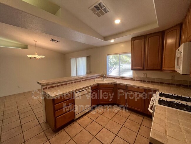 Foto del edificio - 68240 Marina Rd