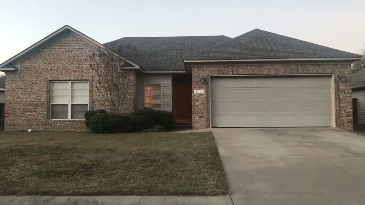 464 White Oak Cir, Lincoln, AL 35096 House Rental in Lincoln, AL