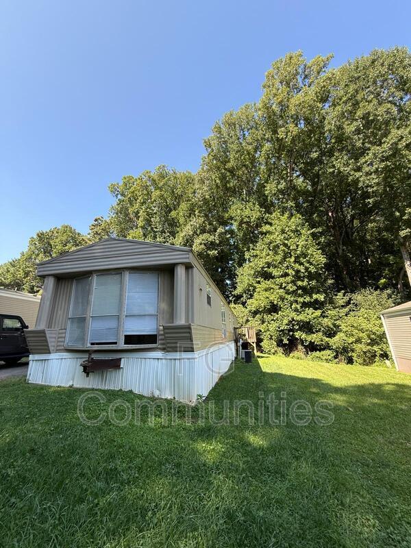 Building Photo - 3160 Dunn St