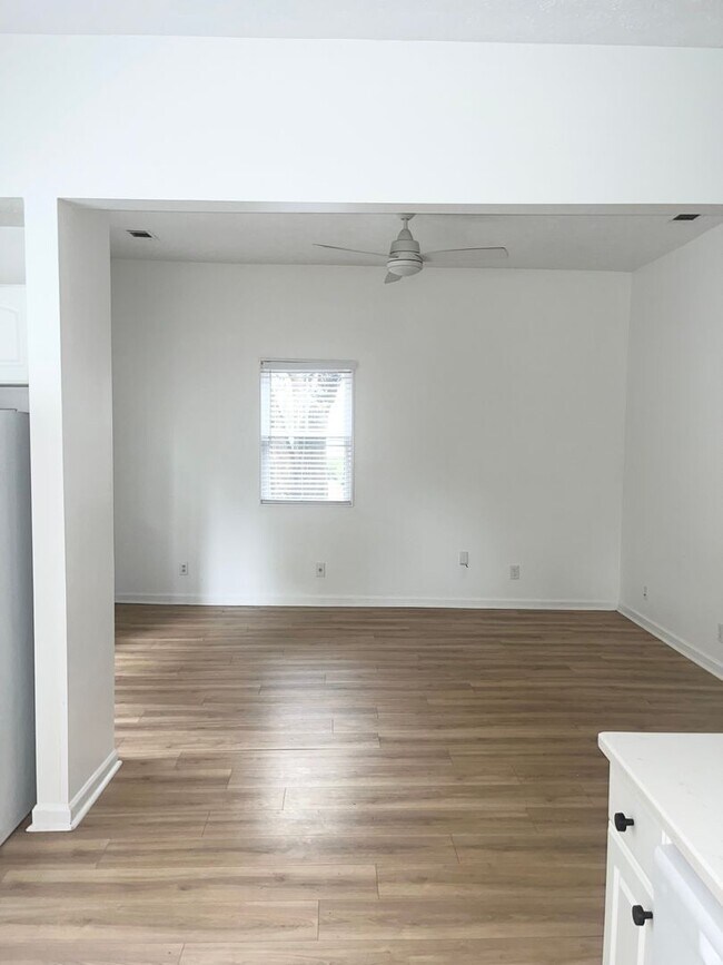 Foto del edificio - Two Bed, Two Bath Home on Wilmington Island