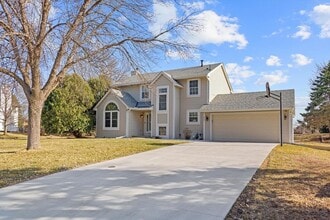 Building Photo - 952 Moonlight Dr