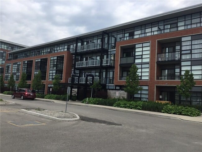Building Photo - 155 St Leger St