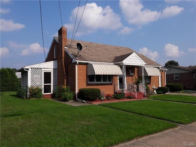 Primary Photo - 2408 Clermont St