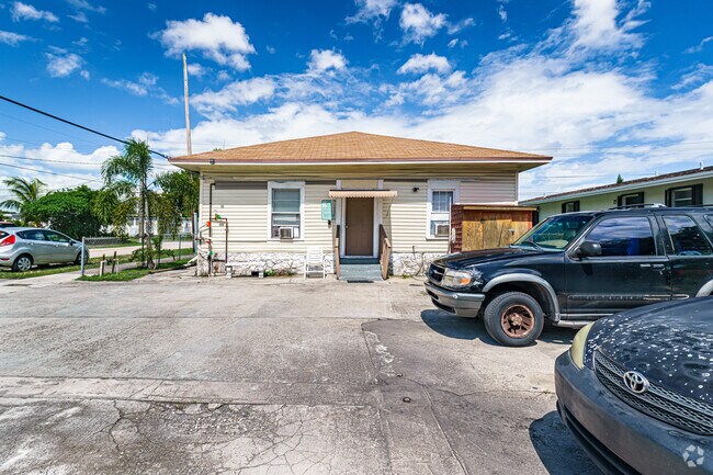 Rear Entrance - 400 NE 4th St