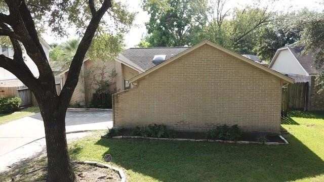 Foto del edificio - 6723 Spring Creek