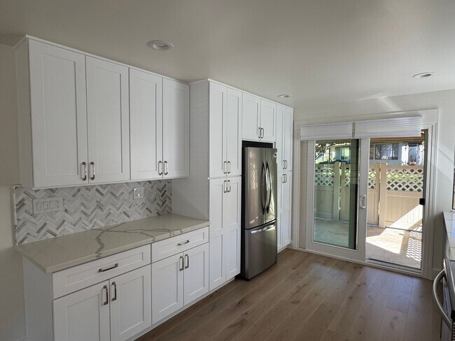 Foto del edificio - Updated Brentwood model in Leisure Village