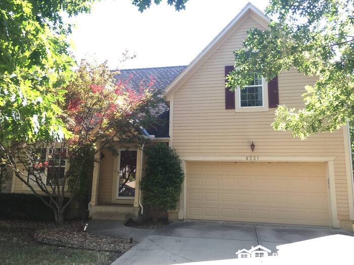 4 Bed 3.5 Bath In Shawnee! Available NOW!! House Rental in Shawnee