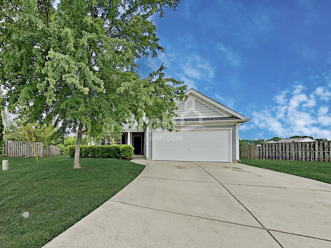 Primary Photo - 615 Blossom Hill Dr