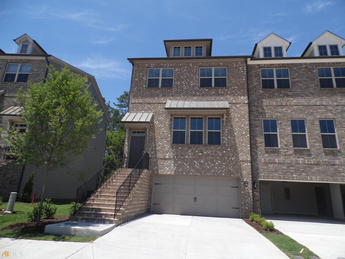 249 Bridlington St, Sugar Hill, GA 30518 Townhome Rentals in Sugar