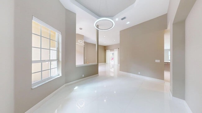 Foto del edificio - 9919 Royal Cardigan Way