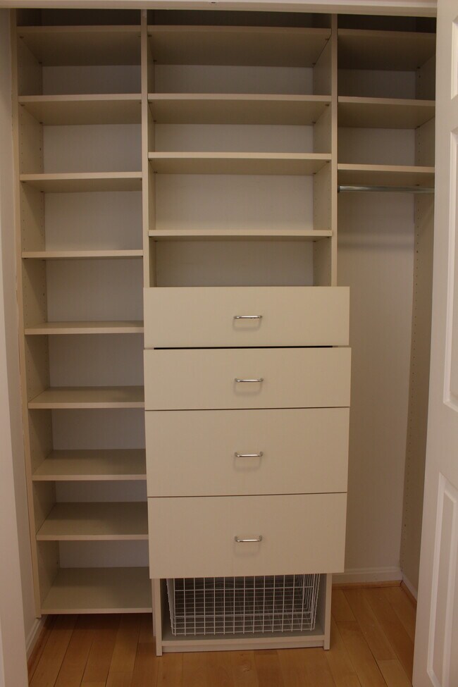 Entry Hall Organization - 3871 Rodman St NW